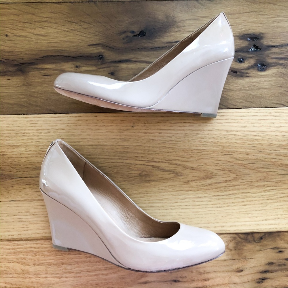 Coach Nude Patent Leather Wedge Pump Heels 7.5
